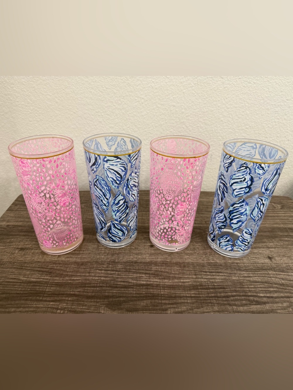 4 Lilly Pulitzer Pink & Blue Patterned 16oz Drinking Glasses with Gold Rims